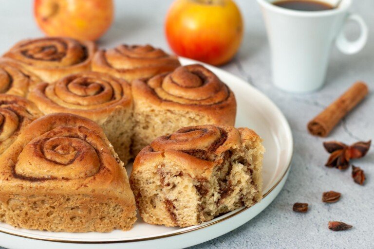 Cinnamon rolls ou brioche roulée à la cannelle