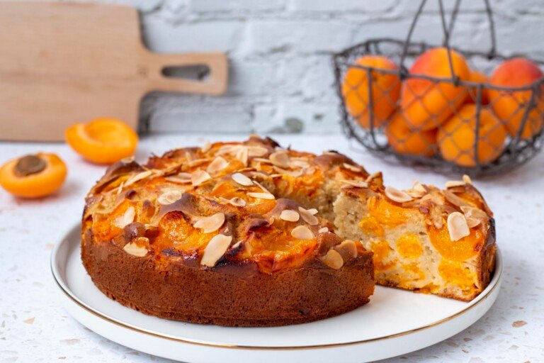 Gâteau moelleux aux abricots