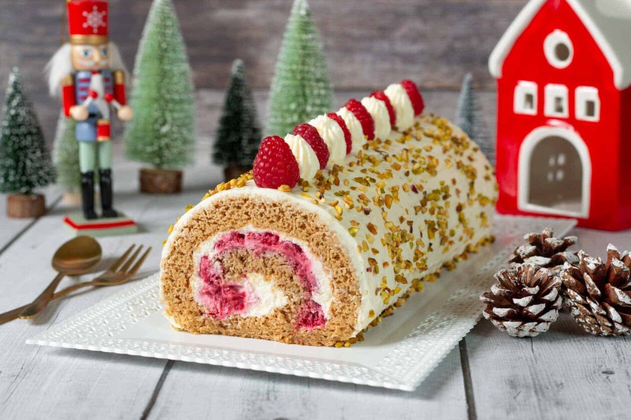 bûche roulée vanille framboise