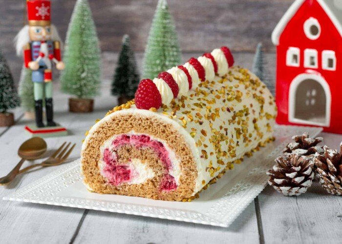 bûche roulée vanille framboise